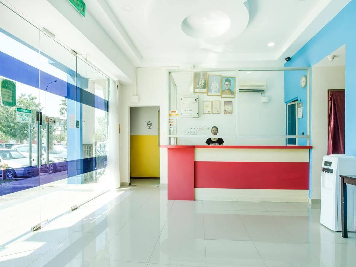 Oyo 90282 Hotel Taj Inn, Seksyen 7 Shah Alam Extérieur photo